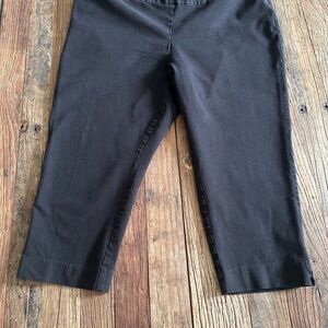 Chico's Black Cropped Pants